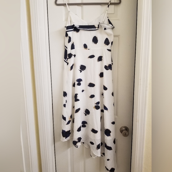 Banana Republic Asymmetrical - Picture 3 of 4